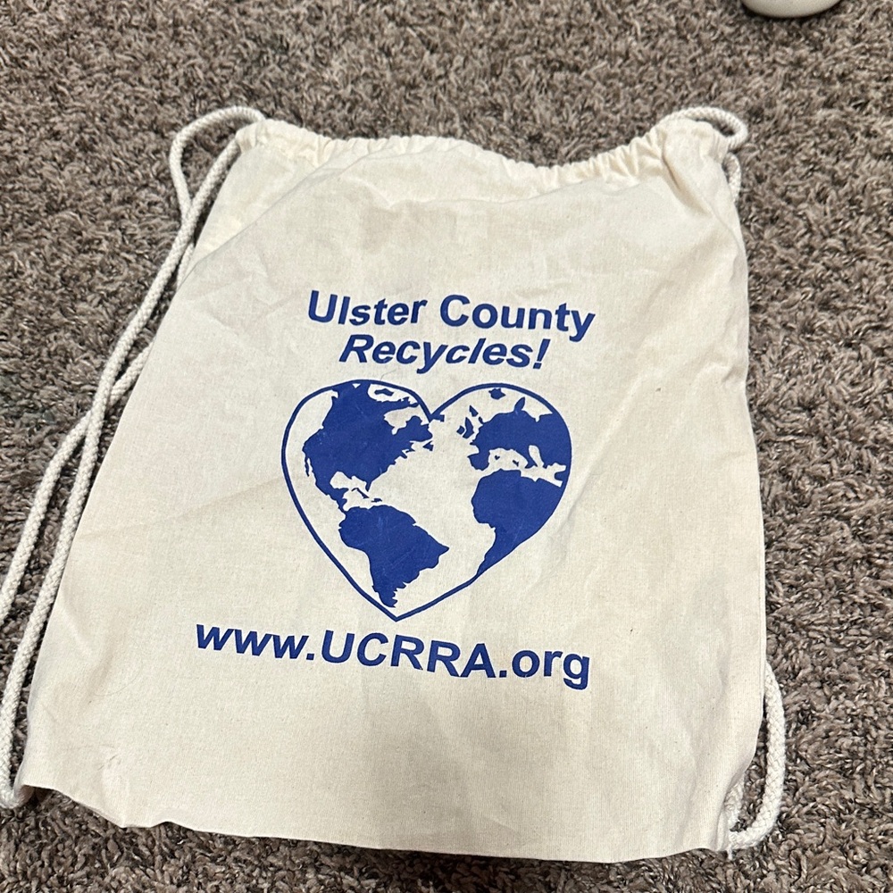 Eco-Friendly White Drawstring Backpack - image 1